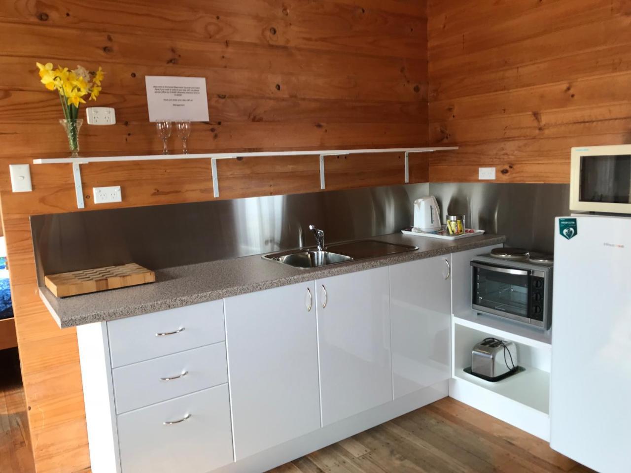 Somerset Beachside Cabin And Caravan Park 외부 사진